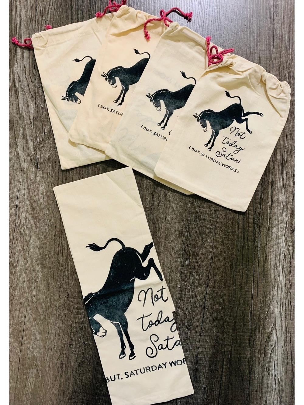 Set of 4 funny bread towels and drawstring bags for fresh bread gifts holiday
